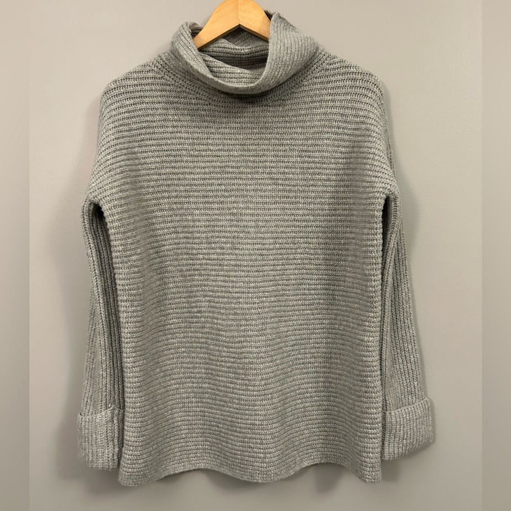 Pilcro Light Sage Green Ribbed Cowl Turtleneck Sweater Size XS Oversized